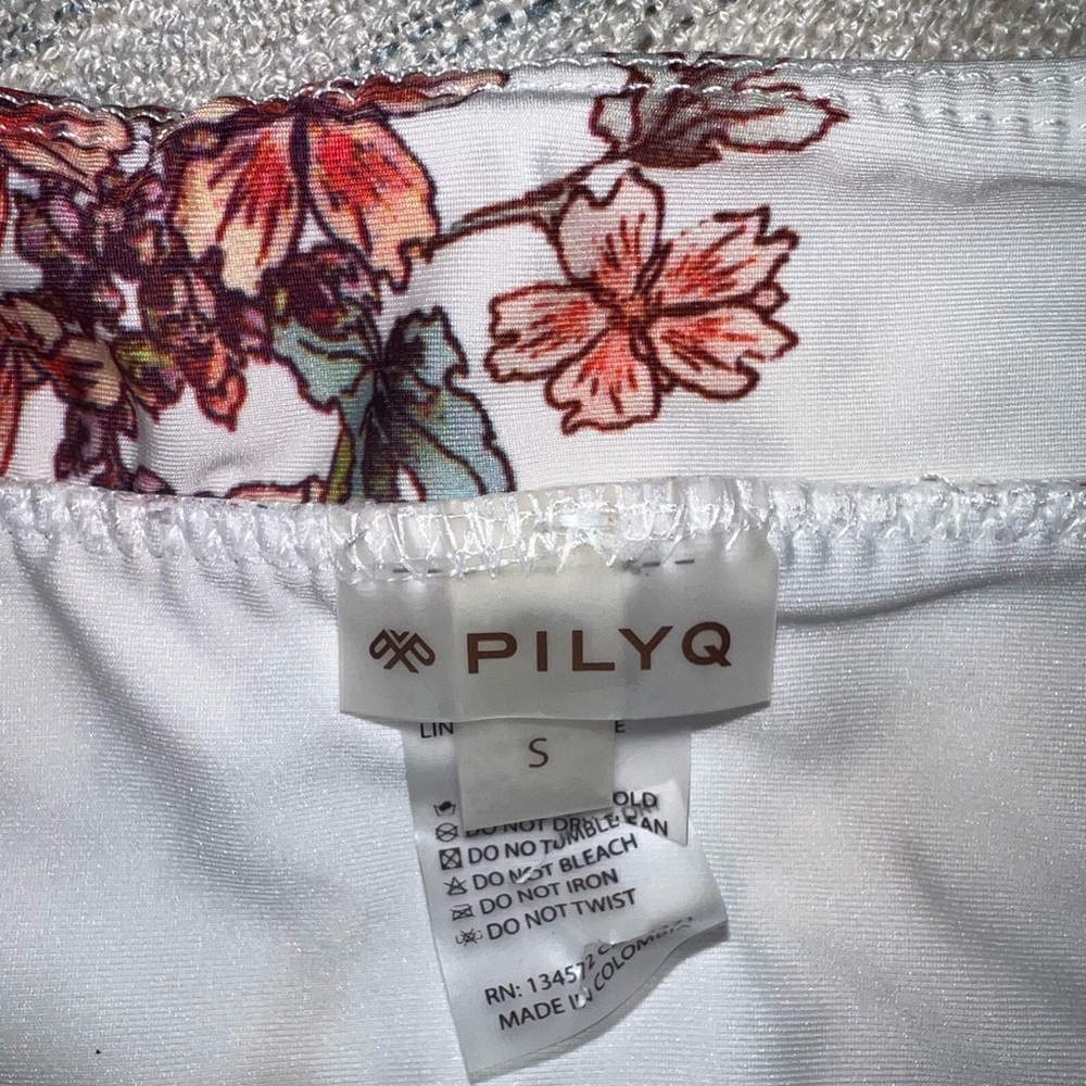 Pily Q Bikini - Picture 3 of 5